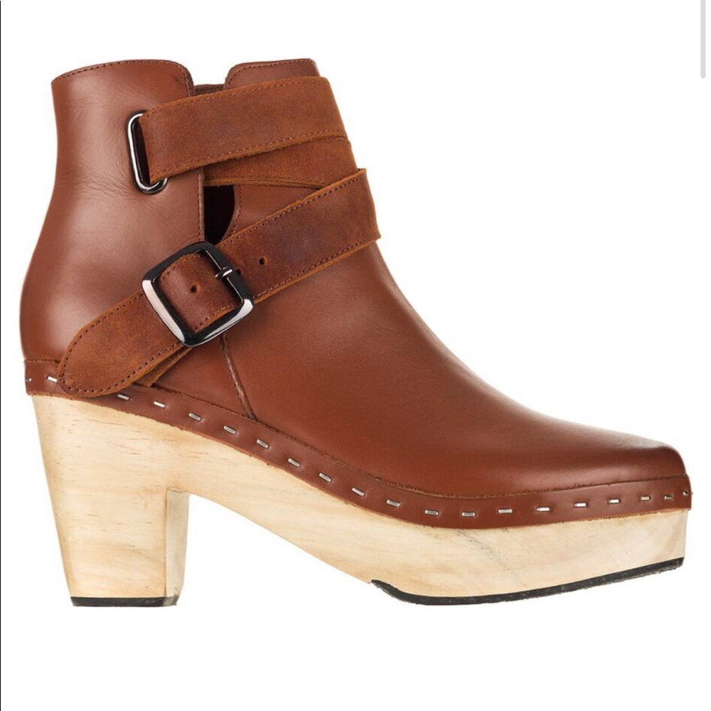 Free People Bungalow Clog Boot size 39 NWOT